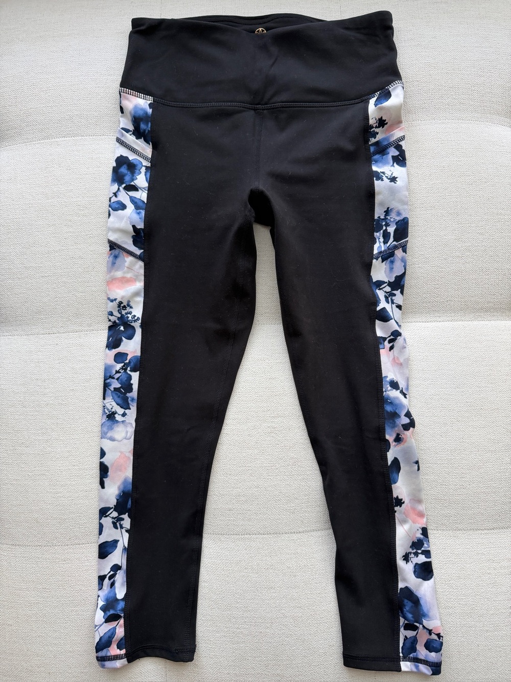 Gaiam Small Cropped Leggings